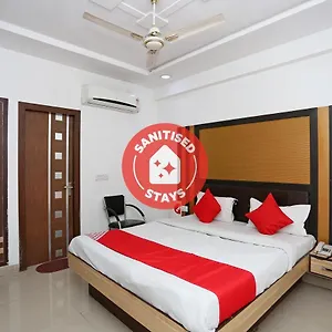 Oyo 13125 Gwal Palace Agra (Uttar Pradesh)